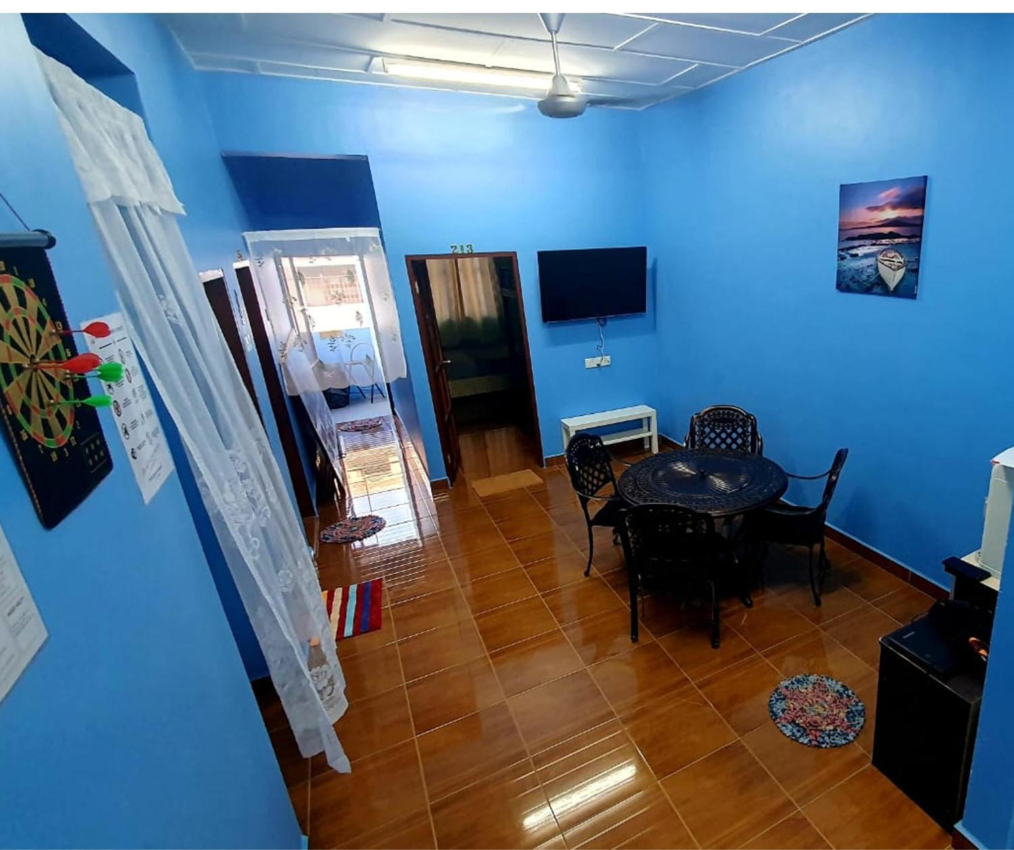 Shoplot Hostel Pangkor Кампонг-Пасир-Богак Экстерьер фото
