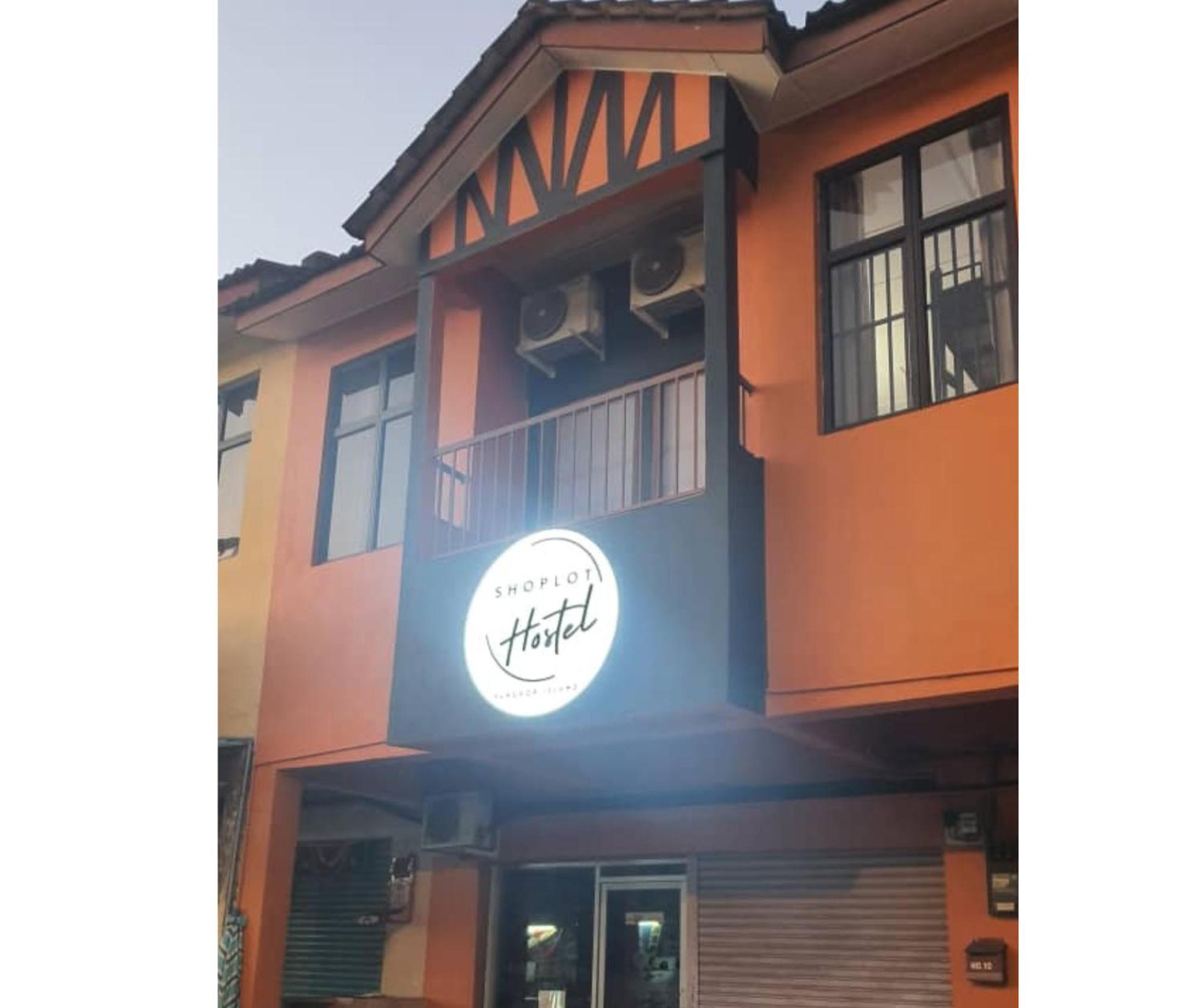 Shoplot Hostel Pangkor Кампонг-Пасир-Богак Экстерьер фото