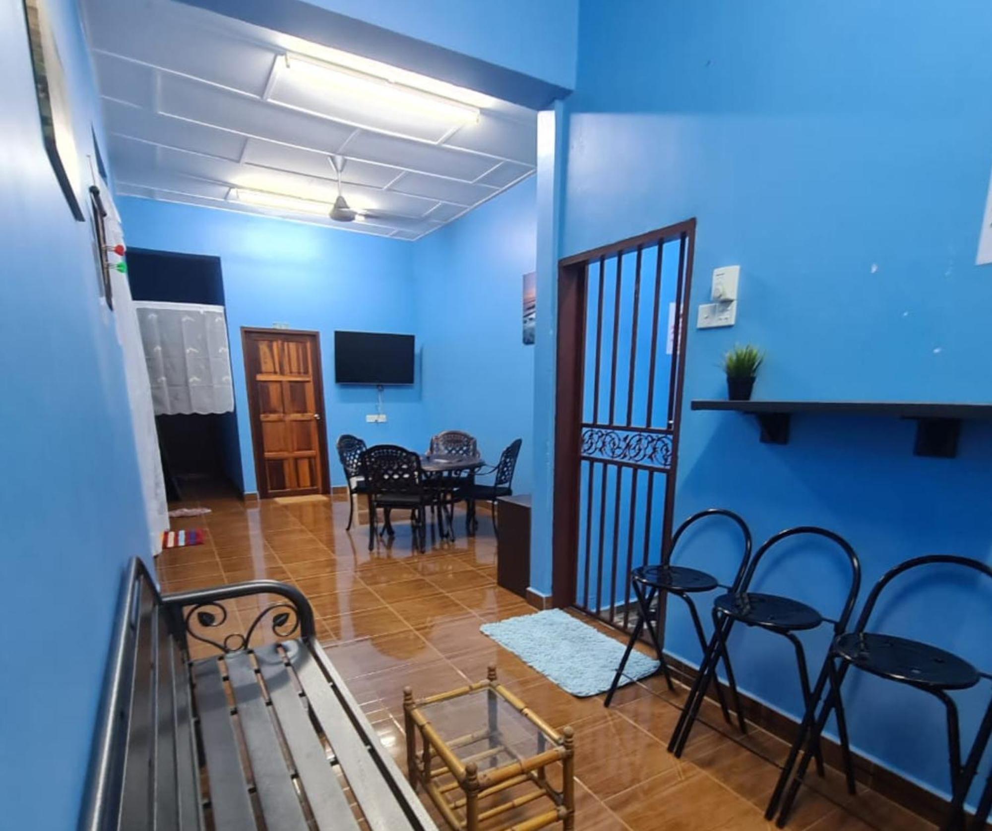 Shoplot Hostel Pangkor Кампонг-Пасир-Богак Экстерьер фото